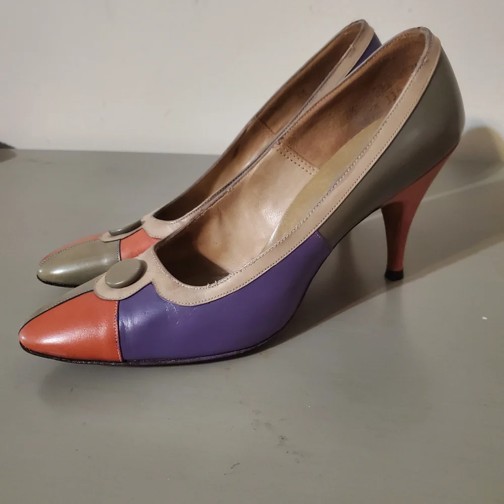 1960s Colorblock Heels Pumps Button Front Teal Grey Purple Coral Size 6.5 - Picture 4 of 7